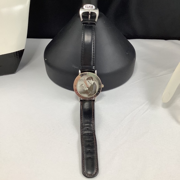Vintage Cinergy 2002 Elvis Black Leather Silvertone Photo Wrist Watch main image 8